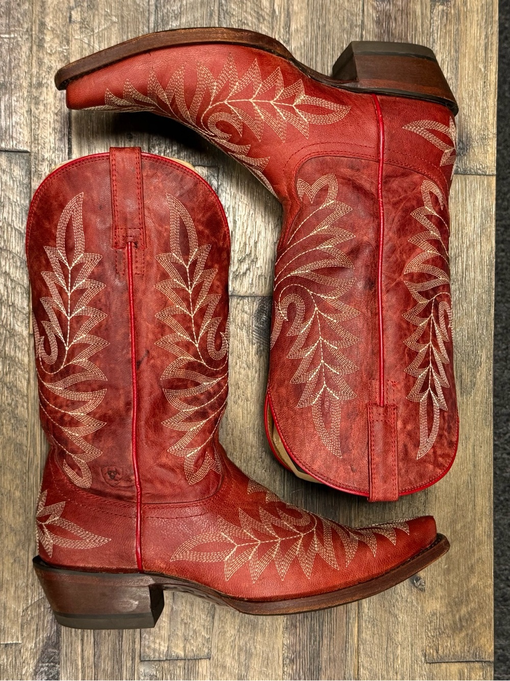 ARIAT WOMEN'S BROOKLYN COWGIRL WESTERN BOOTS - SNIP TOE RED SIZE 9 - Picture 4 of 6